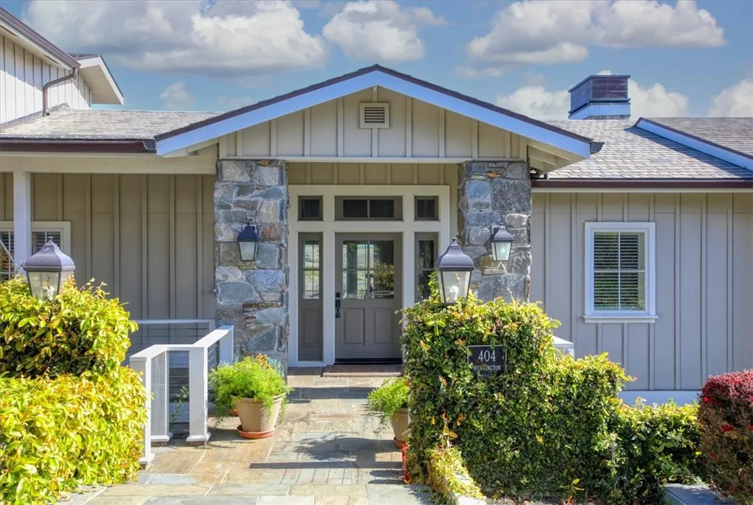 404 Huntington Road, Cambria, California 93428 home-pic-4