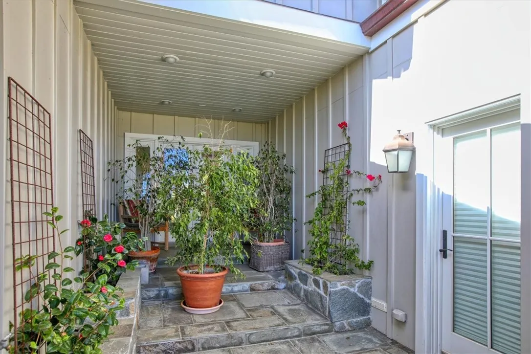 404 Huntington Road, Cambria, California 93428 home-pic-43