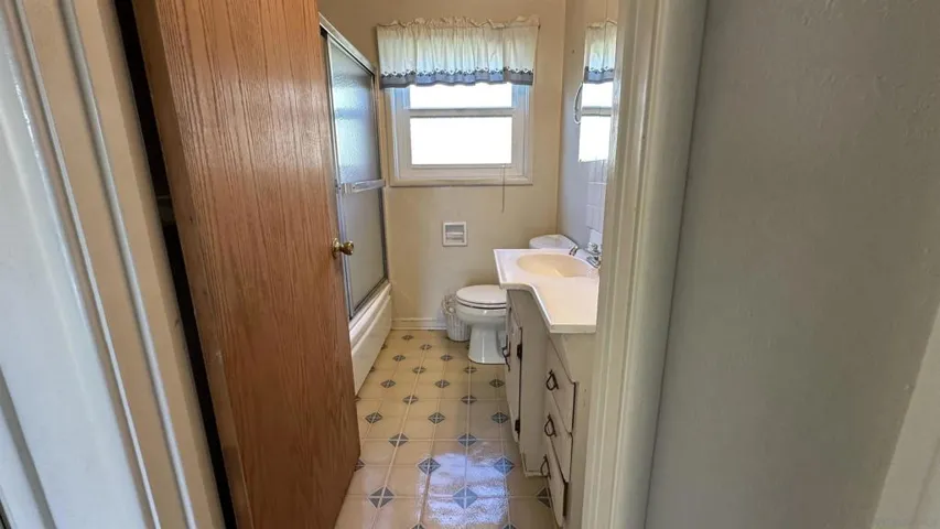 5501 37th Avenue, Sacramento, California 95824