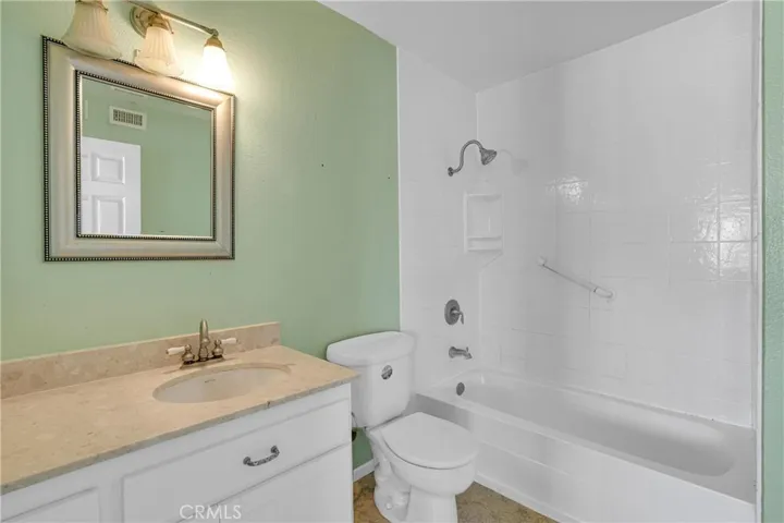 4141 Hathaway Avenue 26, Long Beach, California 90815