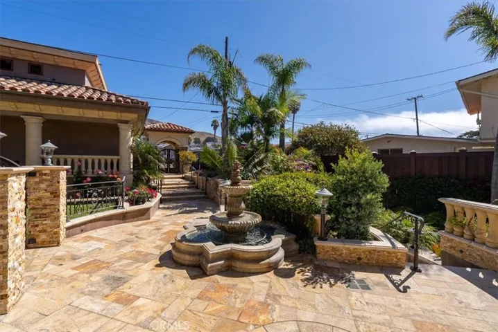 502 Pacific Avenue, Cayucos, California 93430