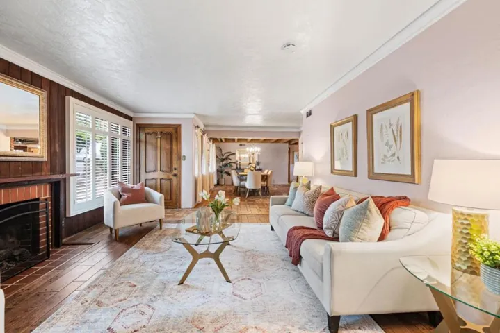 21471 Vai Avenue, Cupertino, California 95014