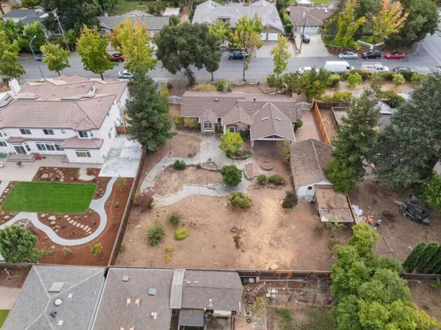 21471 Vai Avenue, Cupertino, California 95014