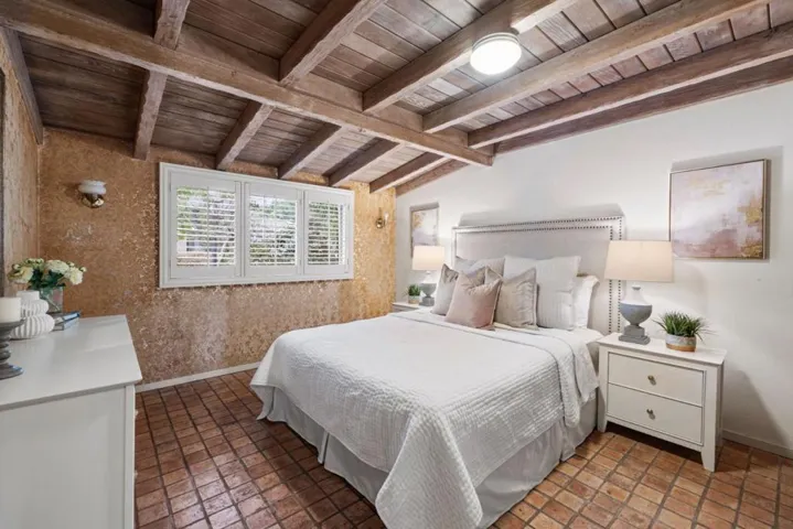 21471 Vai Avenue, Cupertino, California 95014