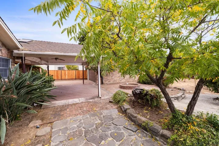 21471 Vai Avenue, Cupertino, California 95014
