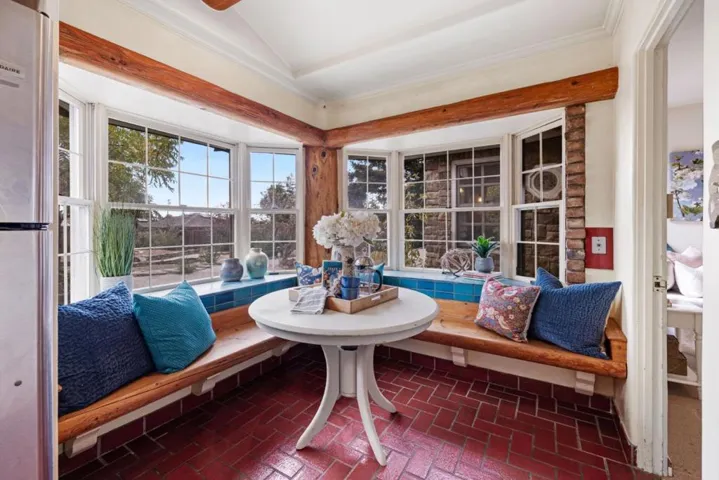 21471 Vai Avenue, Cupertino, California 95014