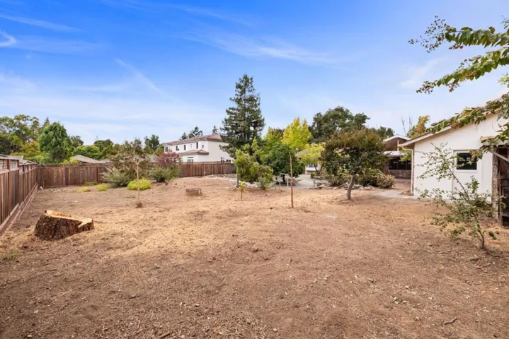 21471 Vai Avenue, Cupertino, California 95014