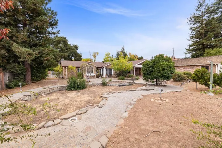 21471 Vai Avenue, Cupertino, California 95014