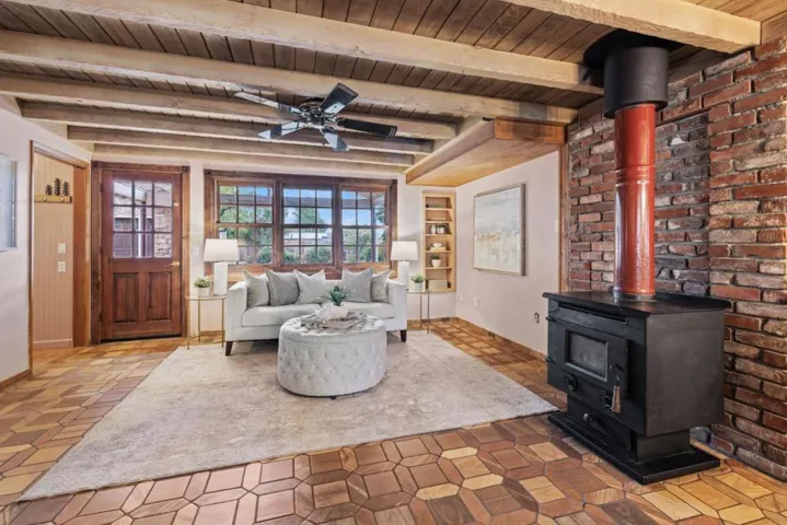 21471 Vai Avenue, Cupertino, California 95014