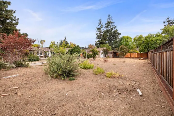 21471 Vai Avenue, Cupertino, California 95014