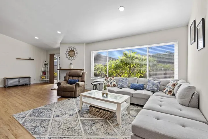 2101 Holly Avenue, Escondido, California 92027