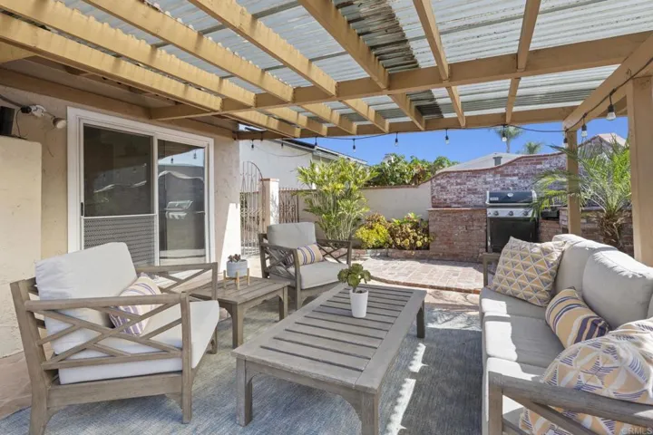 2101 Holly Avenue, Escondido, California 92027