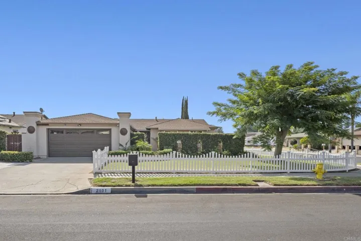 2101 Holly Avenue, Escondido, California 92027