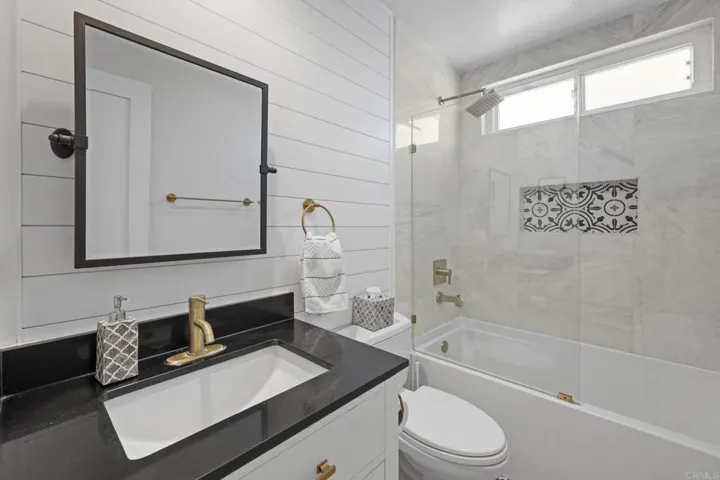 2101 Holly Avenue, Escondido, California 92027