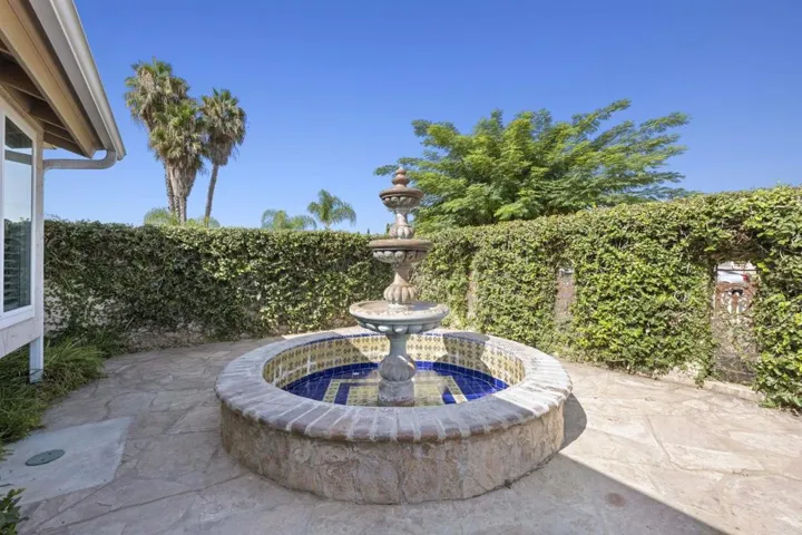 2101 Holly Avenue, Escondido, California 92027