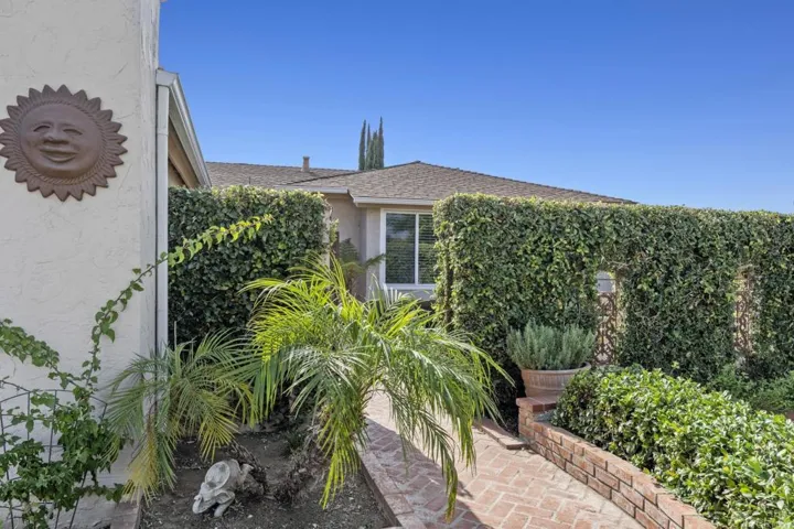2101 Holly Avenue, Escondido, California 92027