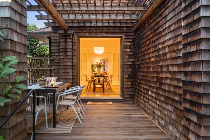 2816 Derby St, Berkeley, California 94705
