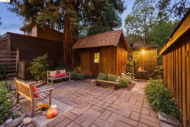 2816 Derby St, Berkeley, California 94705