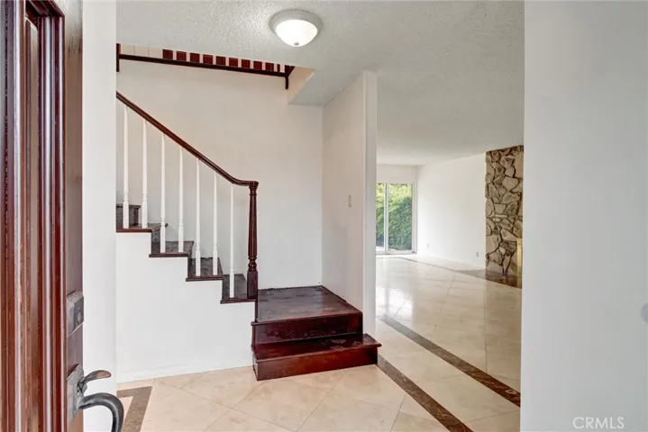 6960 Starstone Drive, Rancho Palos Verdes, California 90275
