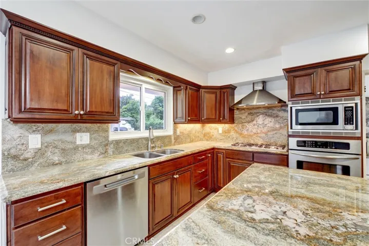 6960 Starstone Drive, Rancho Palos Verdes, California 90275