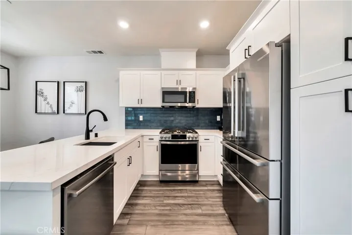 30478 Downtown Way, Menifee, California 92584