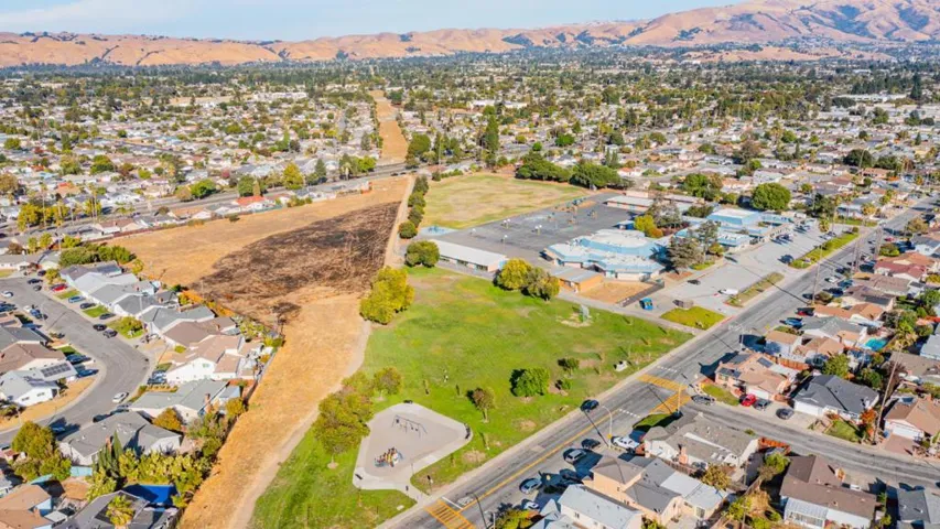 39418 Blue Fin Way, Fremont, California 94538