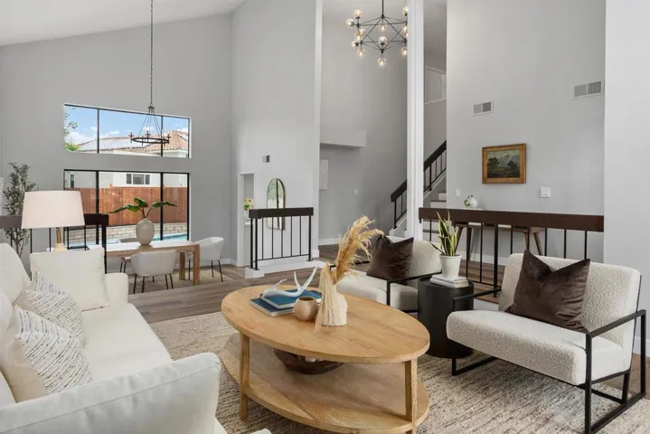 2101 Crown View Way, Oceanside, California 92056