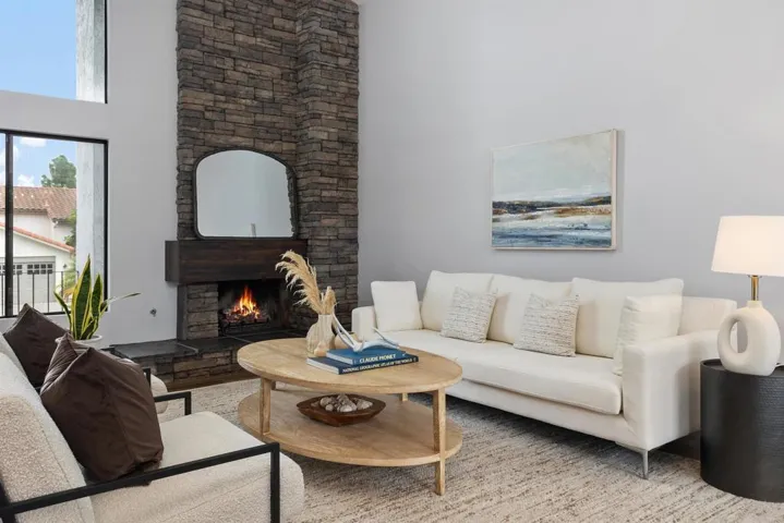 2101 Crown View Way, Oceanside, California 92056