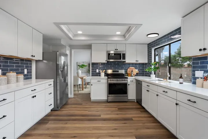 2101 Crown View Way, Oceanside, California 92056
