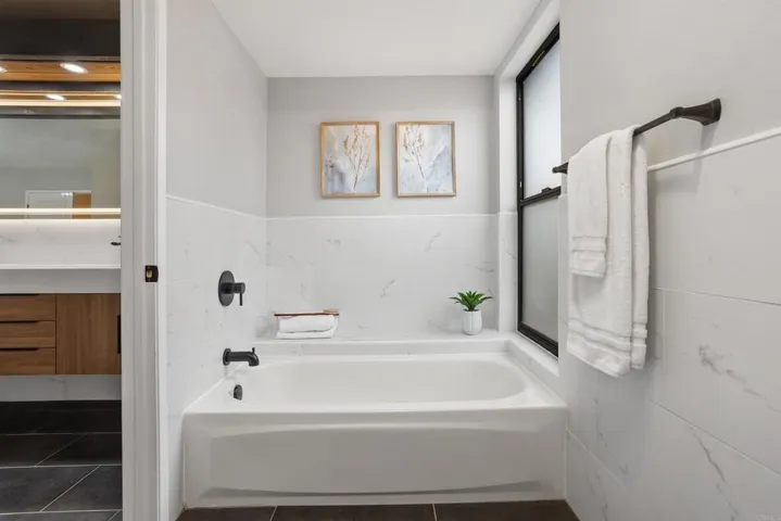 2101 Crown View Way, Oceanside, California 92056
