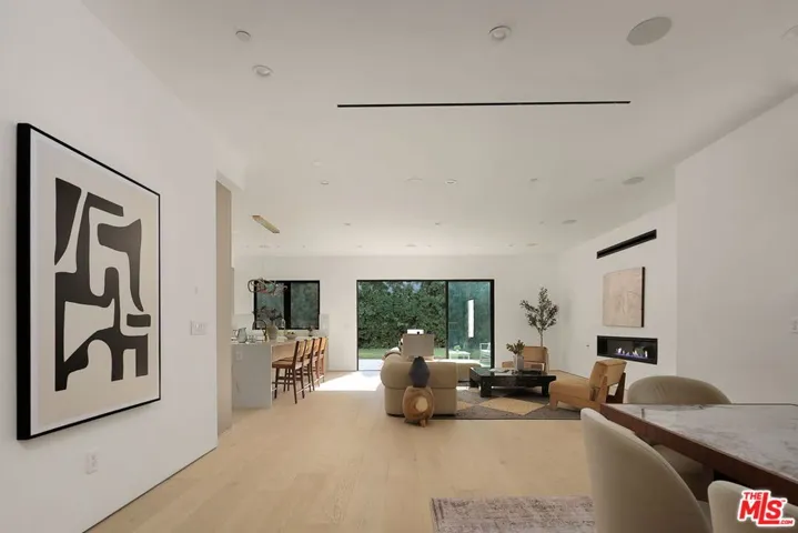 2255 Camden Avenue, Los Angeles, California 90064