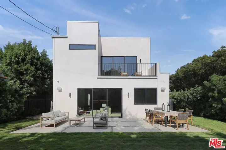 2255 Camden Avenue, Los Angeles, California 90064
