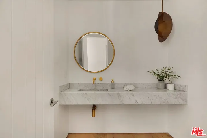 2255 Camden Avenue, Los Angeles, California 90064
