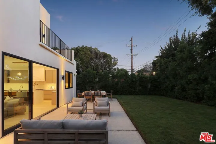 2255 Camden Avenue, Los Angeles, California 90064