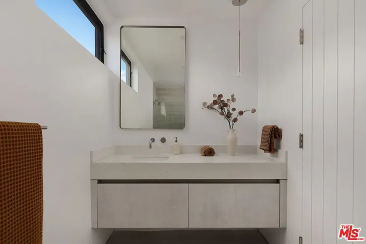 2255 Camden Avenue, Los Angeles, California 90064