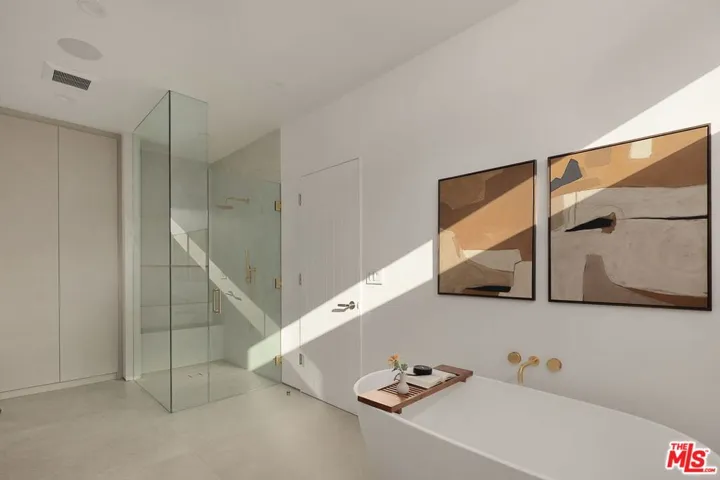2255 Camden Avenue, Los Angeles, California 90064