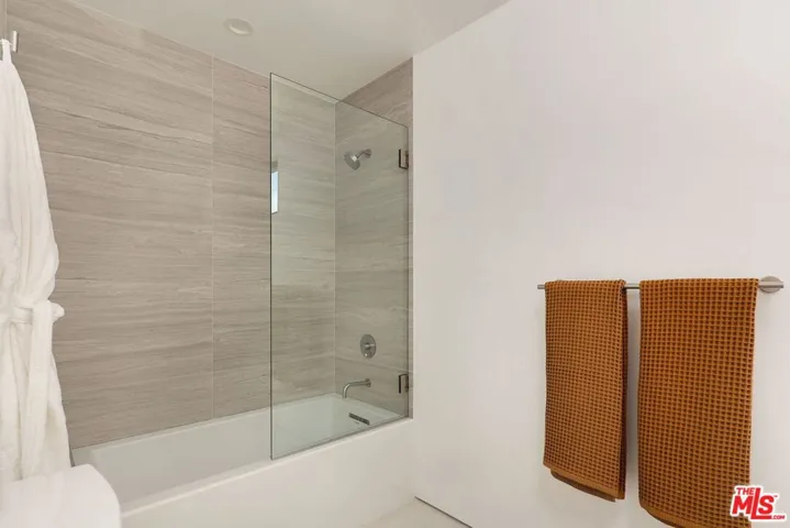 2255 Camden Avenue, Los Angeles, California 90064
