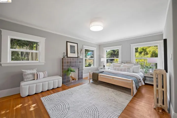 174 Santa Clara, Oakland, California 94610