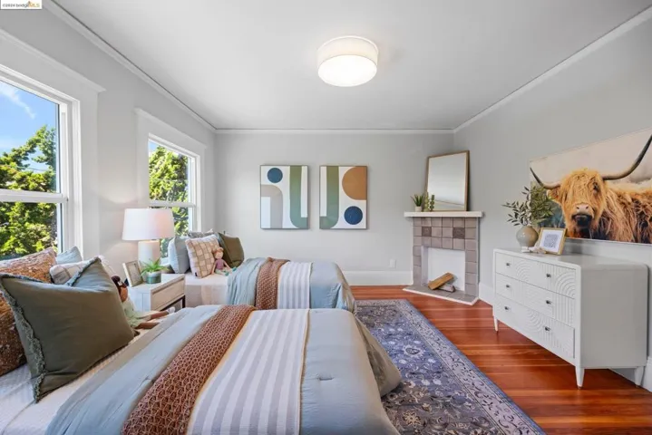 174 Santa Clara, Oakland, California 94610