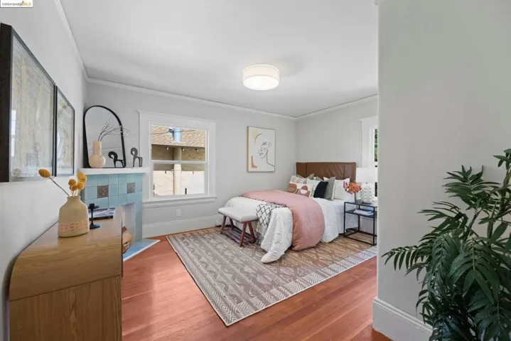 174 Santa Clara, Oakland, California 94610