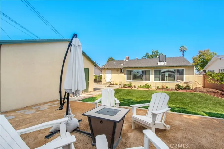 1402 E Madison Avenue, Orange, California 92867
