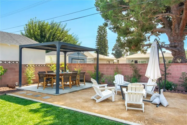 1402 E Madison Avenue, Orange, California 92867