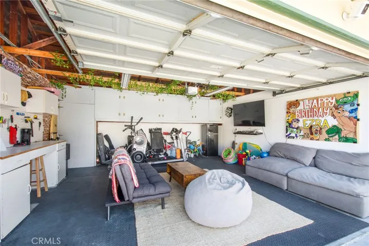 1402 E Madison Avenue, Orange, California 92867