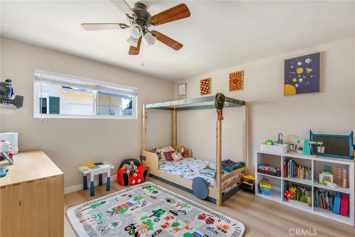 1402 E Madison Avenue, Orange, California 92867