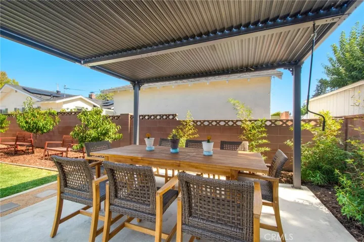 1402 E Madison Avenue, Orange, California 92867