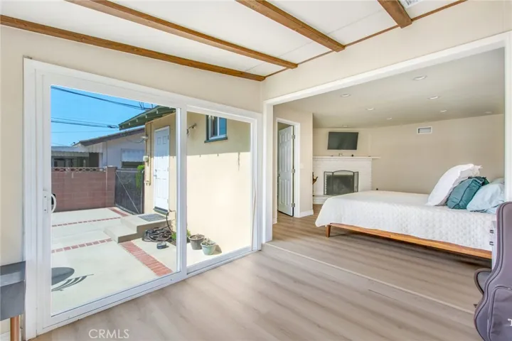 1402 E Madison Avenue, Orange, California 92867