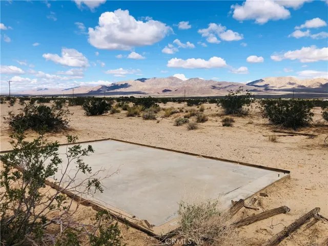 0 Raymond/paxton Drive, 29 Palms, California 92277