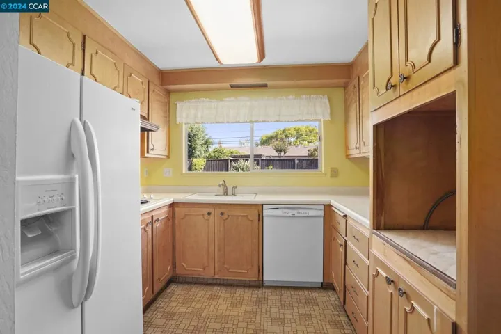 4625 Springwood Way, Concord, California 94521-1904