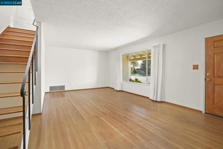 4625 Springwood Way, Concord, California 94521-1904