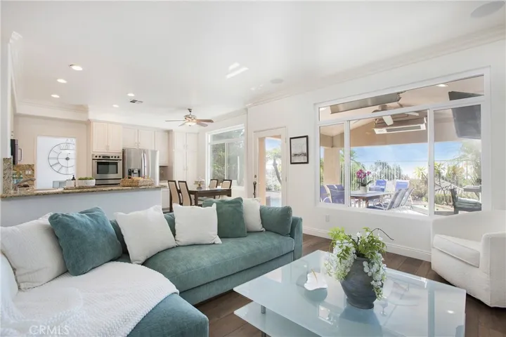 20 Via Perico, Rancho Santa Margarita, California 92688